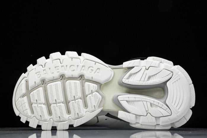 BA*LEN*CIA*GA RUNNER