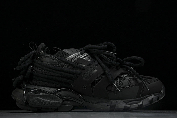 BA*LEN*CIA*GA RUNNER