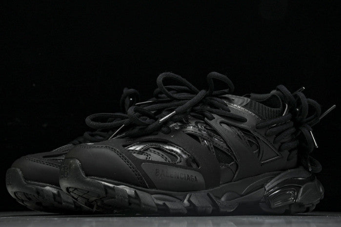 BA*LEN*CIA*GA RUNNER