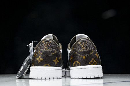 AIR JORDAN 1 LOW X TRAVIS SCOTT X LVs