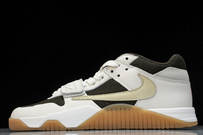 TRAVIS SCOTT X AIR JORDAN 1