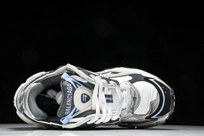 BA*LEN*CIA*GA RUNNER